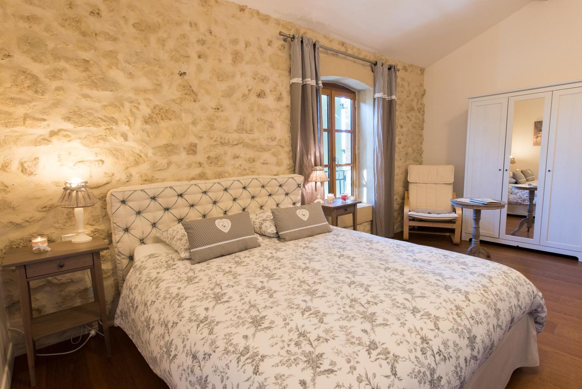 Hotel Le Relais De Pigasse Ouveillan Pokoj fotografie